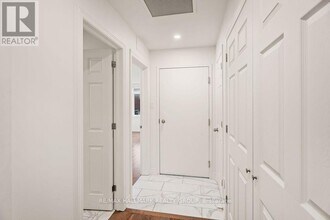 552 McLeod St in Ottawa, ON - Building Photo - Building Photo