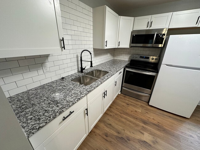 123 S Sam Davis Ave, Unit 8 in Pulaski, TN - Building Photo - Building Photo