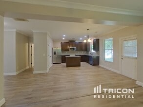 2679 Dayview Ln in Atlanta, GA - Foto de edificio - Building Photo