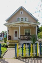 822 Dewey Ave in Ann Arbor, MI - Building Photo - Building Photo