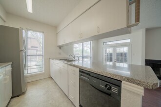 7522 Holly Hill Dr-Unit -# 37 in Dallas, TX - Building Photo - Building Photo