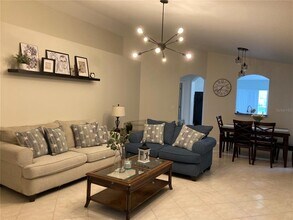 8044 Canterbury Lake Blvd in Tampa, FL - Building Photo - Building Photo