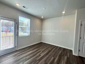 2727 Chert Ln in Raleigh, NC - Building Photo - Building Photo