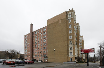 Country Club Apartments in Chicago, IL - Building Photo - Building Photo