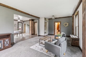 516 Poet St in Columbus, WI - Foto de edificio - Building Photo