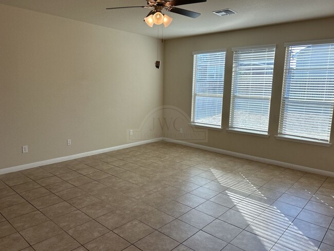 3620 Aubree Katherine Dr in Killeen, TX - Building Photo - Building Photo