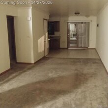 205 Pineview Ct in St. Clair Shores, MI - Building Photo - Building Photo