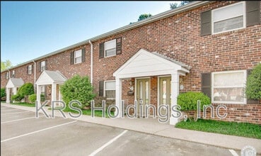 5238 Goolsby Ct in North Chesterfield, VA - Building Photo - Building Photo