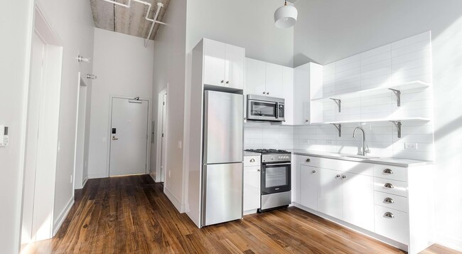 154 W Erie St, Unit 524