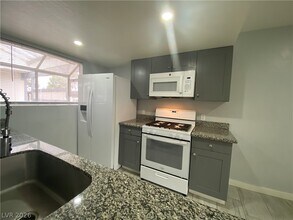 259 N Lamb Blvd in Las Vegas, NV - Building Photo - Building Photo