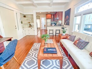 2410 Russell St, Unit B in Berkeley, CA - Building Photo - Building Photo