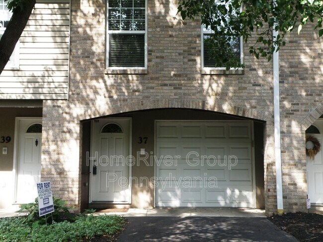 37 Run St in Carnegie, PA - Building Photo - Building Photo