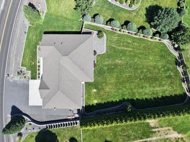 83309 Summit View Dr in Kennewick, WA - Building Photo - Building Photo