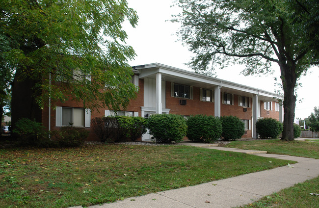 Atlantic Flatz in Lansing, MI - Foto de edificio - Building Photo