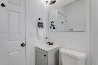 1553 SW 7th St in Miami, FL - Building Photo - Building Photo