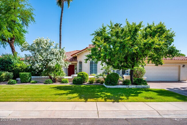 8637 E San Lucas Dr in Scottsdale, AZ - Building Photo - Building Photo