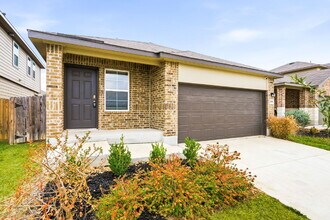 13931 Oolite Run in San Antonio, TX - Foto de edificio - Building Photo