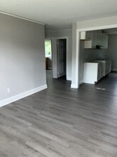 806 W Parker Rd in Greenville, SC - Building Photo - Building Photo