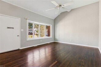 301 Pepper Mill Ct in Norfolk, VA - Building Photo - Building Photo