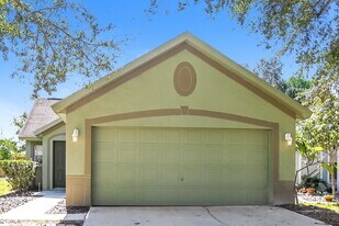7619 Clovelly Park Pl in Apollo Beach, FL - Building Photo
