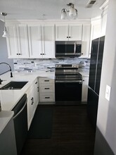605 Cougar Bluff Point, Unit 109 in Colorado Springs, CO - Building Photo - Building Photo