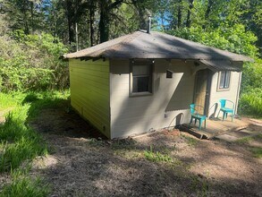 4248 Dows Prairie Rd in Mckinleyville, CA - Building Photo - Building Photo