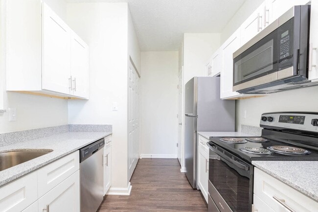 Steeplechase at Shiloh Crossing in Avon, IN - Foto de edificio - Building Photo