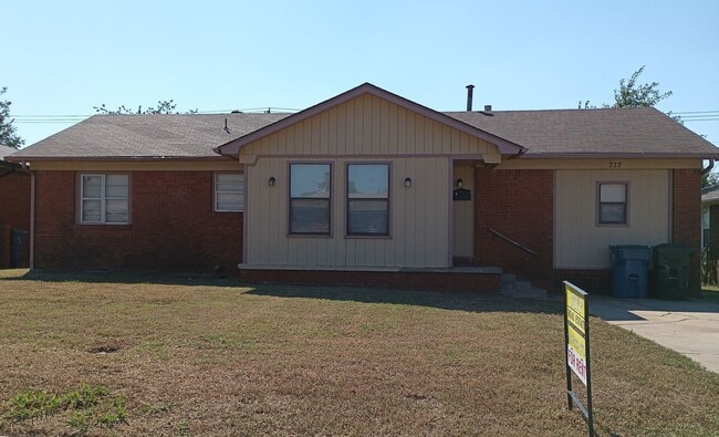 property at 212 W Rose Dr