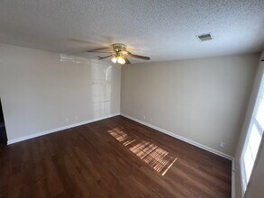 102 A Tennessee Ave in Oak Grove, KY - Building Photo - Building Photo