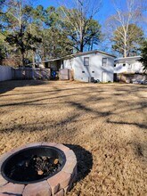 1102 Greenbriar Cir in Decatur, GA - Building Photo - Building Photo