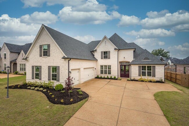 property at 5143 Lawrenceburg Ln