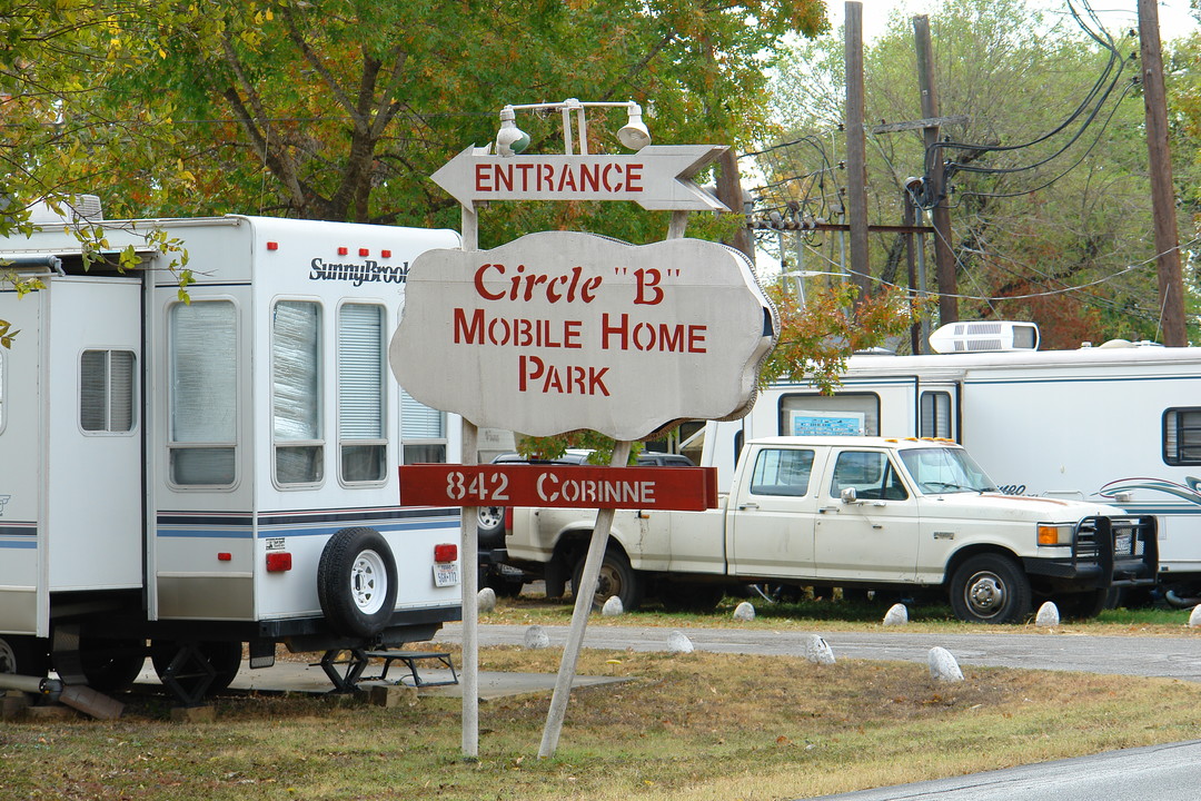 Circle B Mobile Home Park in San Antonio, TX - Building Photo