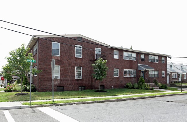 Larchmont Manor in Union Township, NJ - Building Photo - Building Photo