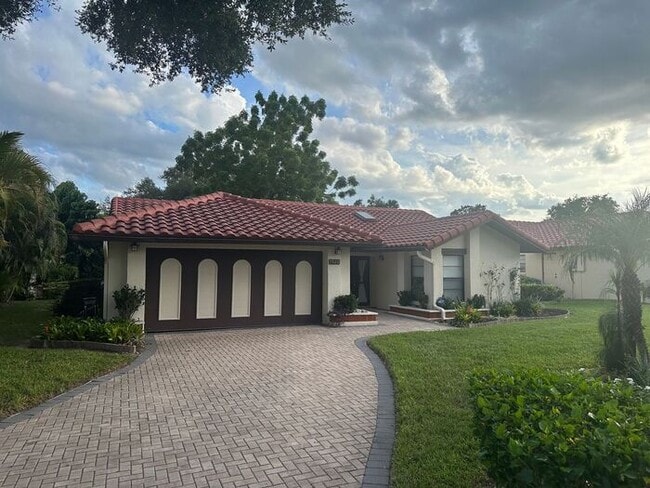 7920 Marbella Ct