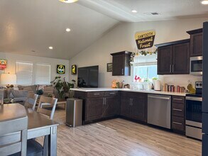 1503 White Fish Lake St in Caldwell, ID - Building Photo - Building Photo