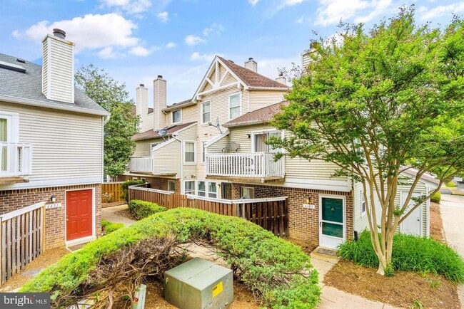 property at 4401 Pembrook Village Dr