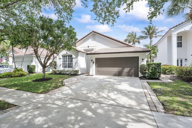 981 Delray Lakes Dr in Delray Beach, FL - Building Photo - Building Photo