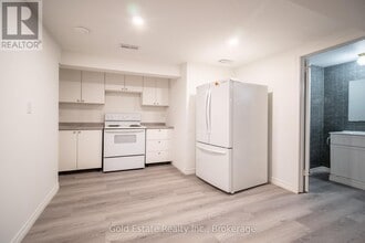 10 Monroe St in Cambridge, ON - Building Photo - Building Photo