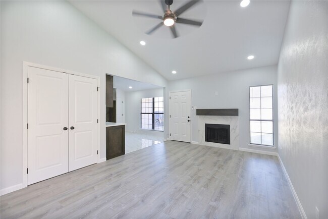 20235 Blue Juniper Dr in Katy, TX - Building Photo - Building Photo