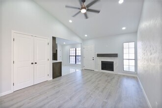 20235 Blue Juniper Dr in Katy, TX - Building Photo - Building Photo