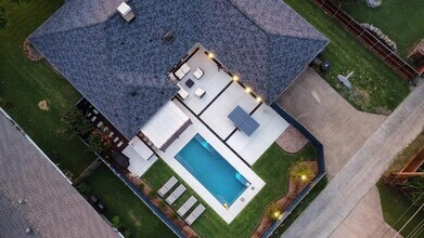 4008 Hatherly Dr in Plano, TX - Foto de edificio - Building Photo