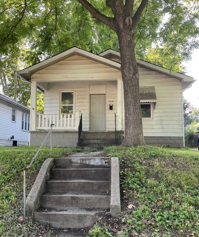 property at 306 Lampert St