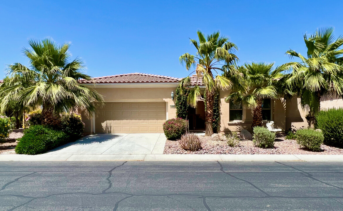 81562 Camino Los Milagros in Indio, CA - Building Photo