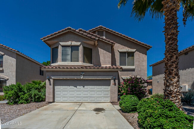 property at 822 E Ross Ave