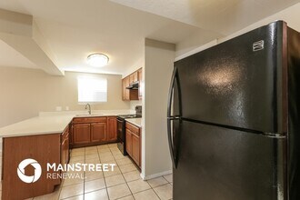 3810 W Townley Ave, Unit I-115 in Phoenix, AZ - Building Photo - Building Photo