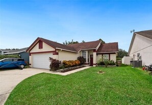 3016 Bloomsbury Dr in Kissimmee, FL - Building Photo