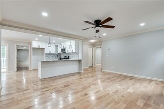 2575 Barrylynn Dr in Doraville, GA - Building Photo - Building Photo