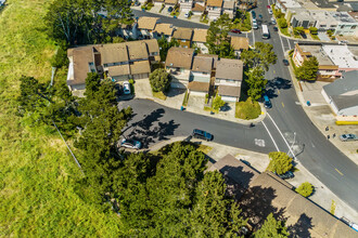 West Ridge in Daly City, CA - Building Photo - Building Photo