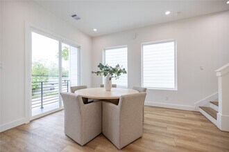 4008 Yellowstone Blvd in Houston, TX - Building Photo - Building Photo