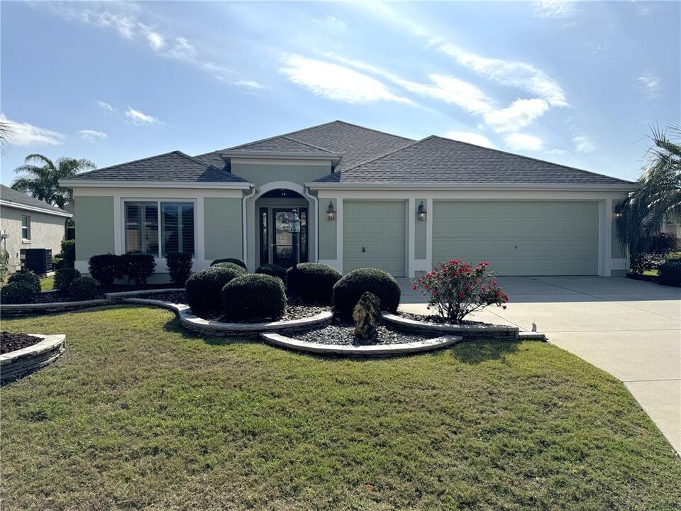 2276 Fringe Tree Trail in the Villages, FL - Building Photo